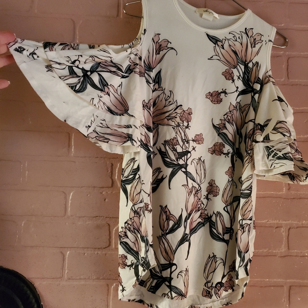 Women's floral top